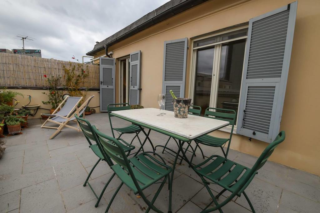 Altido Apt For 3 With Rooftop Balcony And Lovely Cityview Genua Exterior foto